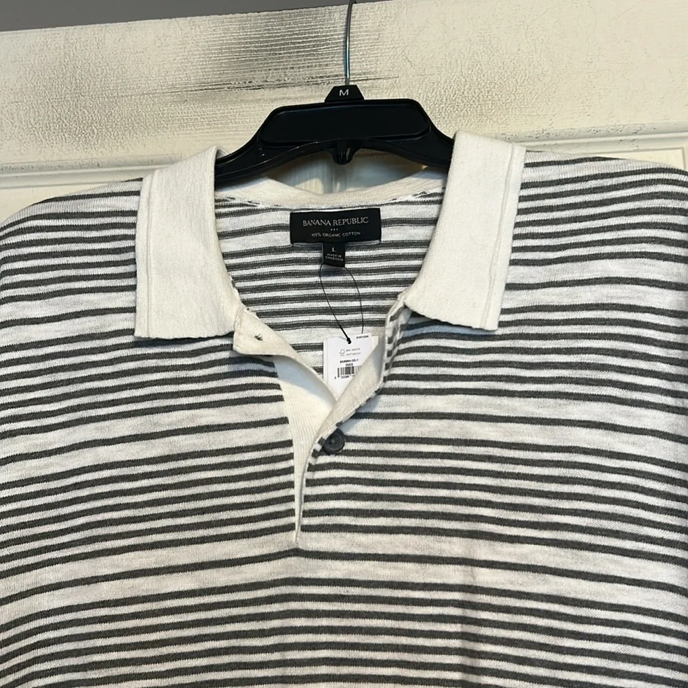 Banana Republic Gray and White Striped Polo Shirt/Sweater Size Large